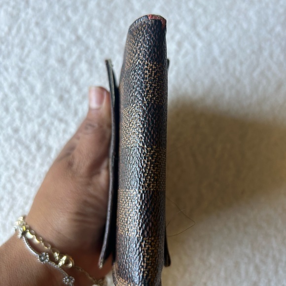 LV wallet - Picture 9 of 15